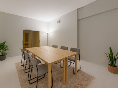 Wellbeing & Salon Space - Room 2 (2)